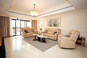 Serene 3BR Splendor Retreat at Corniche Beach